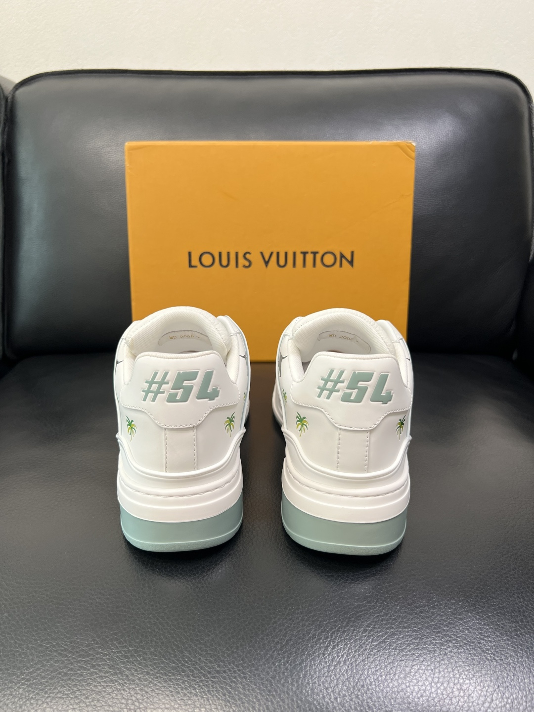 LV
